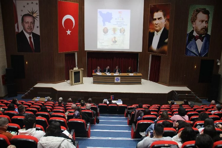 "Cumhuriyetin 100. Yılında Türkiye ve Balkanlar" paneli düzenlendi
