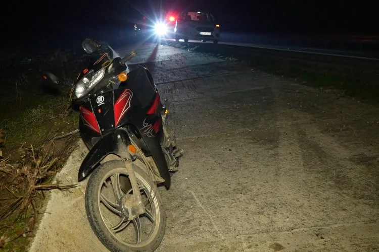 Edirne’de otomobilin çarptığı motosikletli ağır yaralandı