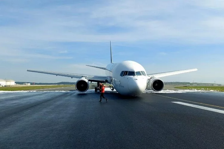 İstanbul Havalimanı'nda uçak kazası