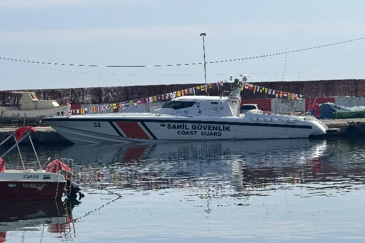 TCSG-32 Sahil Güvenlik Botu ziyarete açıldı