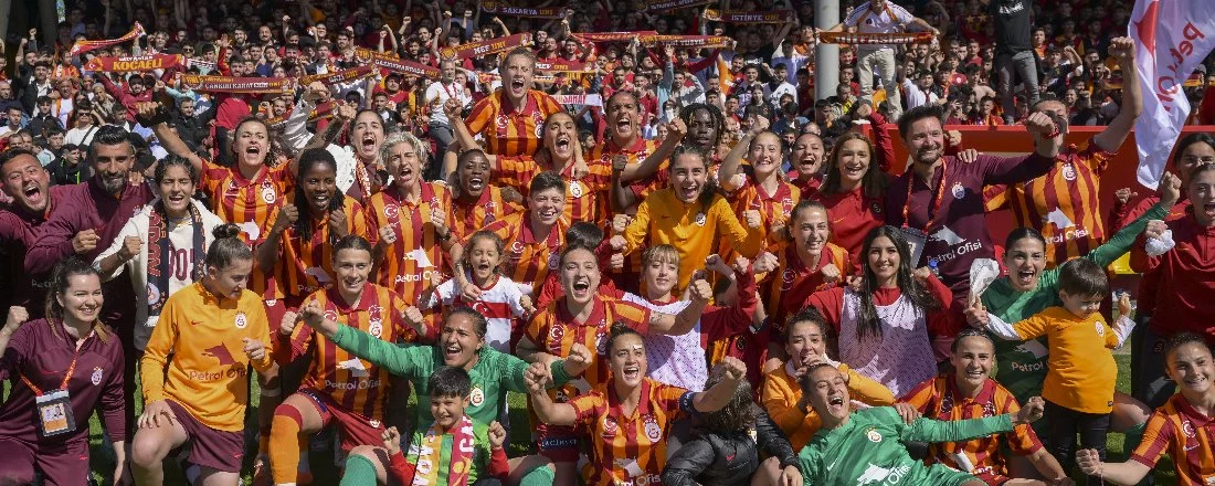 Turkcell Kadın Futbol Süper Ligi'nde şampiyon Galatasaray
