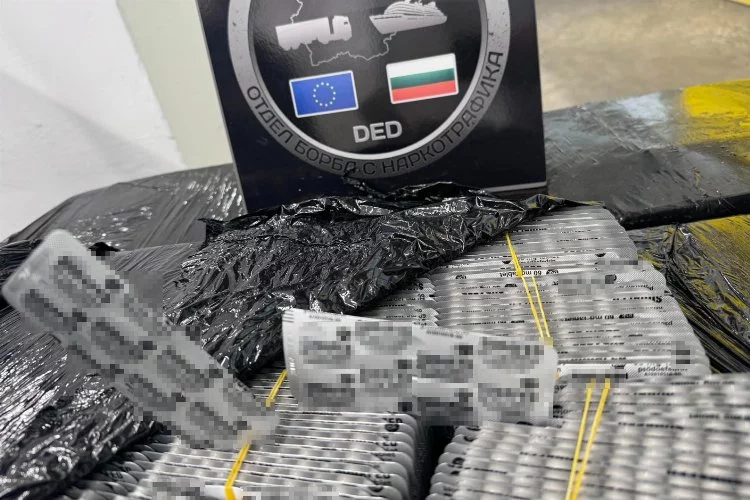Uyuşturucu yapımında kullanılan 88 bin tablet yakalandı