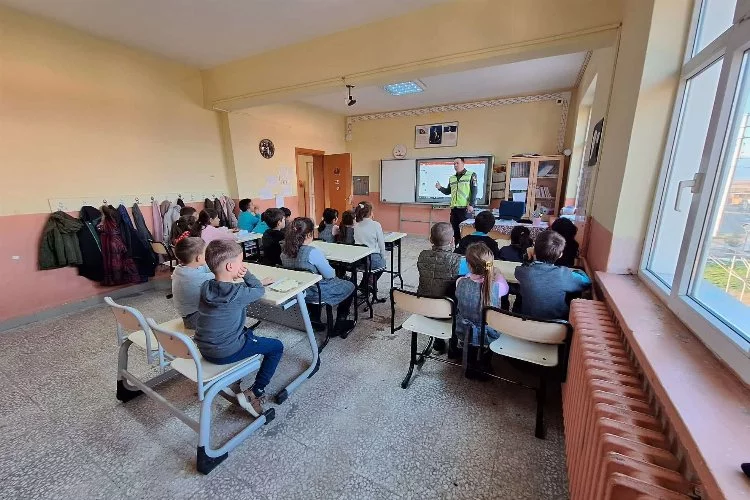 Yeniceköy İlkokulu’nda trafik eğitimi